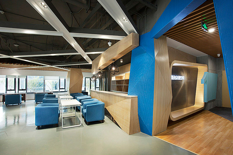 創(chuàng)意辦公室設(shè)計,廣州裝修設(shè)計公司,開放辦公室設(shè)計,海博裝飾.jpg 創(chuàng)意辦公室設(shè)計,廣州裝修設(shè)計公司,開放辦公室設(shè)計,海博裝飾.jpg