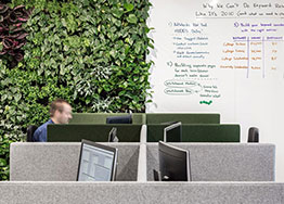 充滿(mǎn)青春氣息的辦公室裝修設(shè)計(jì)風(fēng)格